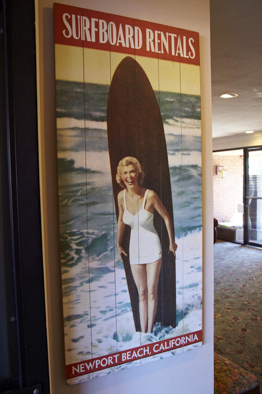 Bay Shores Peninsula Hotel Newport Beach Exterior photo