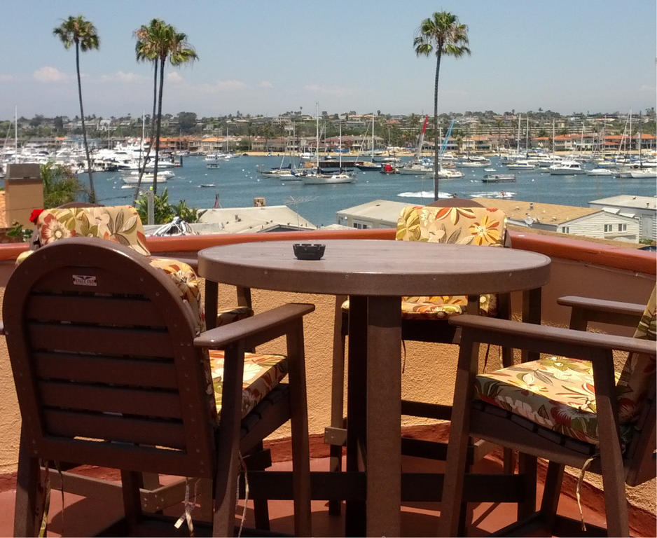 Bay Shores Peninsula Hotel Newport Beach Exterior photo